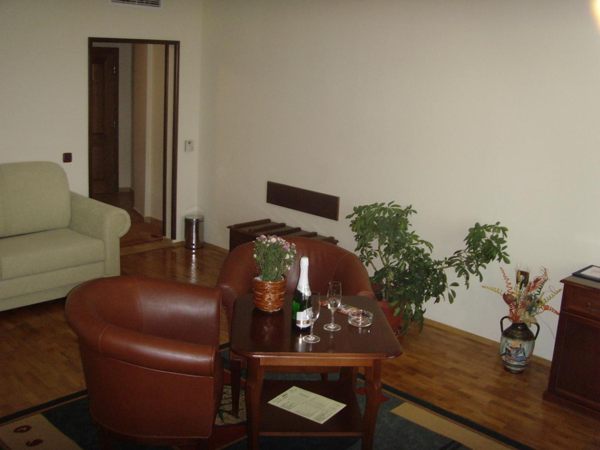 Meridian Hotel Bolyarski فيليكو ترنوفو المظهر الخارجي الصورة